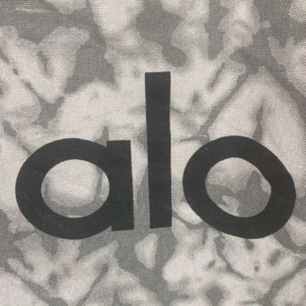 ALO Yoga Monochrome Tie-Dye Tote - Picture 2 of 2